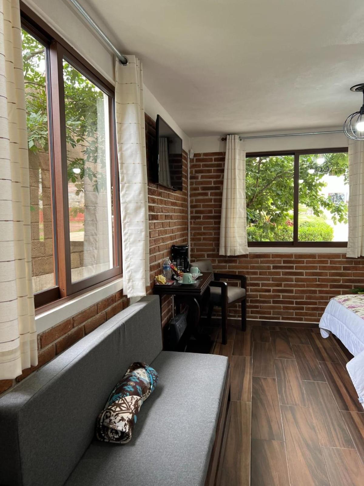 El Descanso Casa-Hotel Zacatlan. Pokoj fotografie